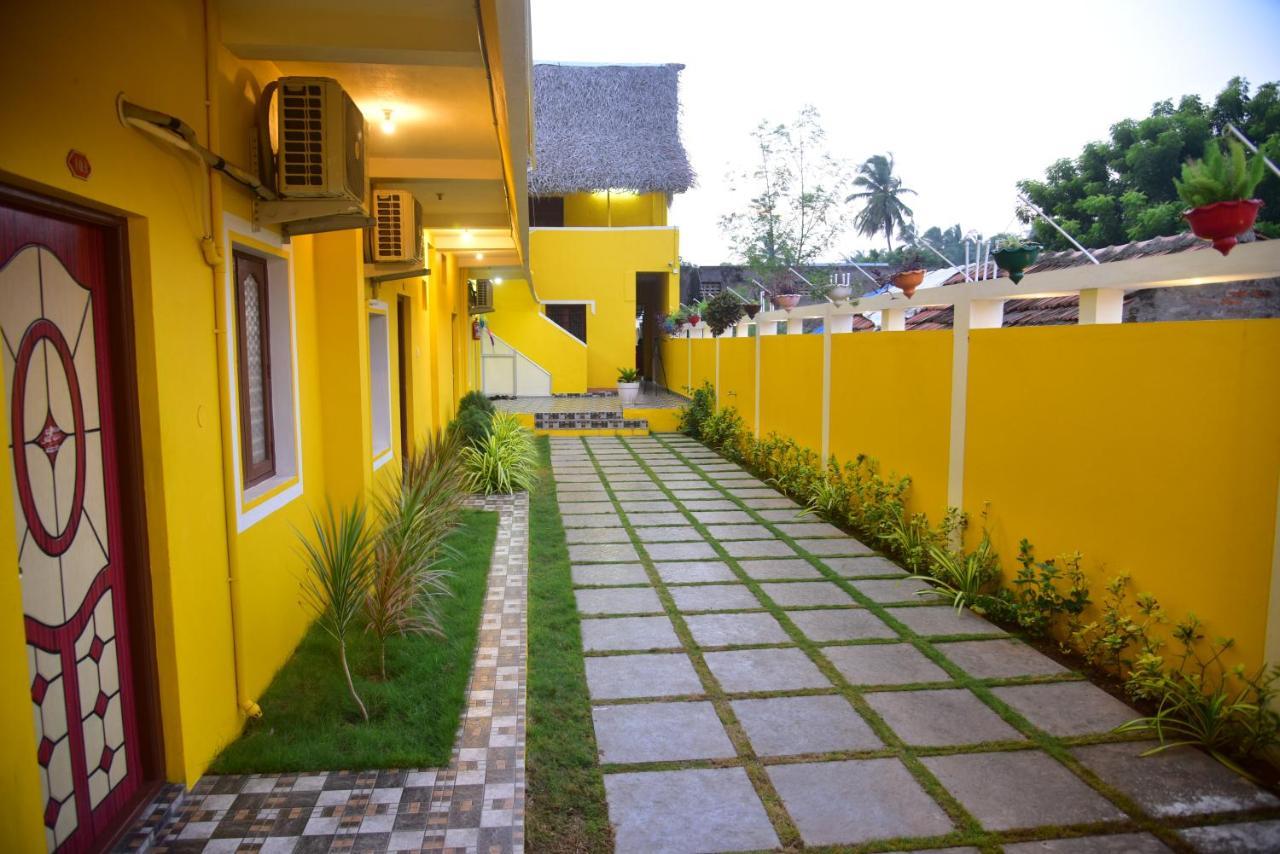 A P Guest House Puducherry Buitenkant foto
