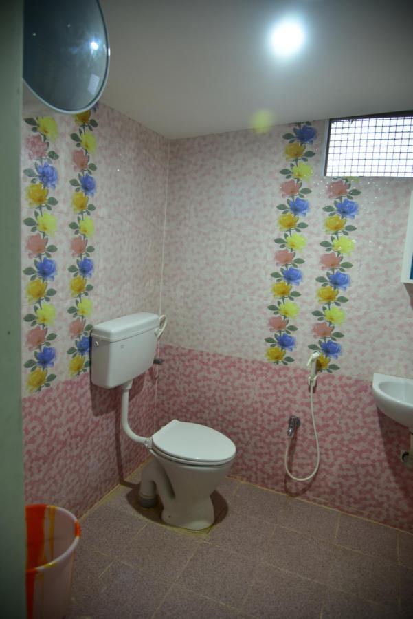 A P Guest House Puducherry Buitenkant foto
