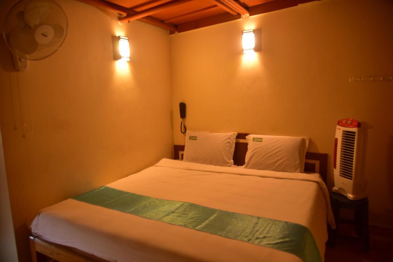 A P Guest House Puducherry Buitenkant foto