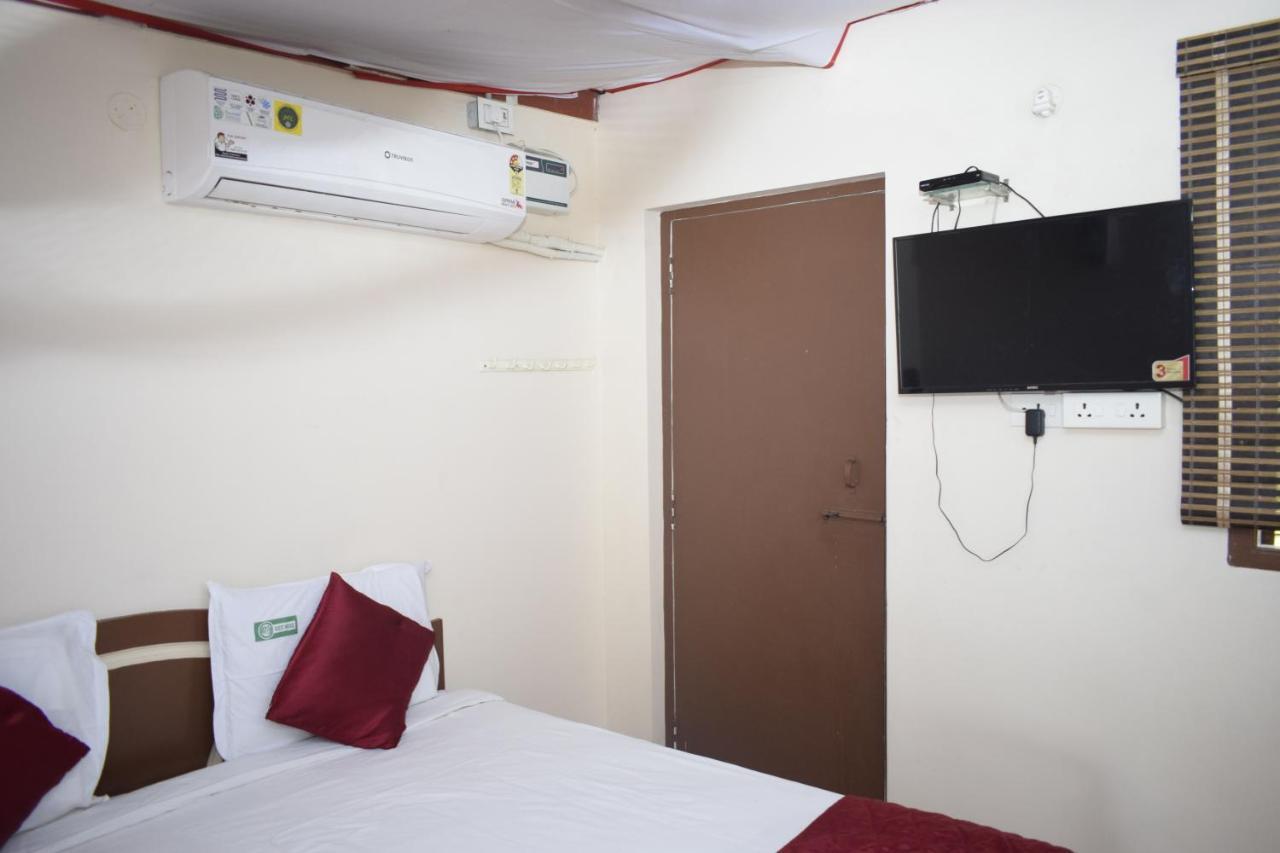 A P Guest House Puducherry Buitenkant foto