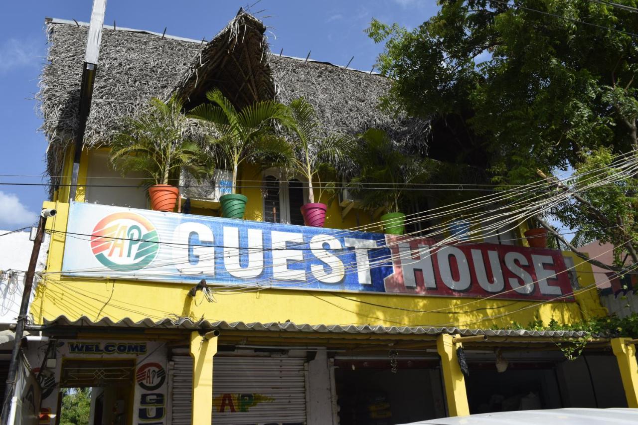 A P Guest House Puducherry Buitenkant foto